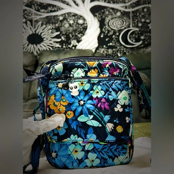 Vera Bradley Blue and Purple Floral Y2K Crossbody Bag new without tags - Picture 4 of 17